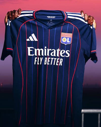 Maillot Olympique Lyonnais extérieur 2025-2026